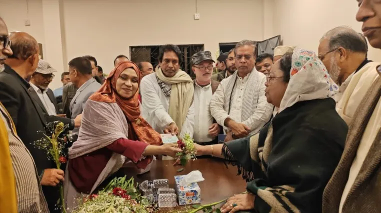 পিরোজপুরে ছয় শতাধিক নেতাকর্মীর বিএনপিতে যোগদান